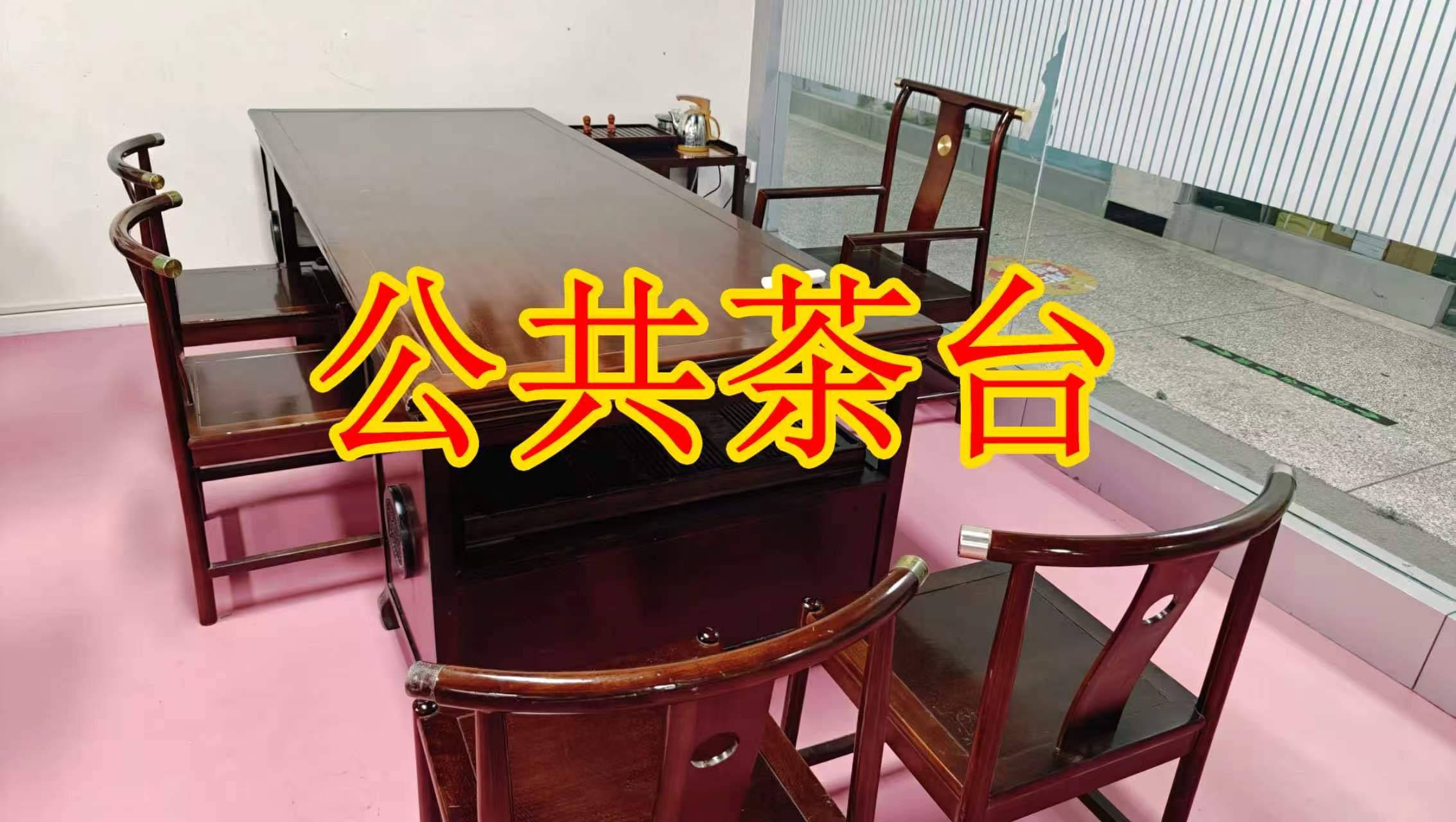 南沟上街面积灵活：小面积办公室至大面积办公、经营空间均可选择； 部分房源可注册公司，满足企业办公需求； 商铺临街，具备上下水、用电等经营条件； 适合副食品、茶叶、酒水、百货、电商、培训、办公等多种行业。